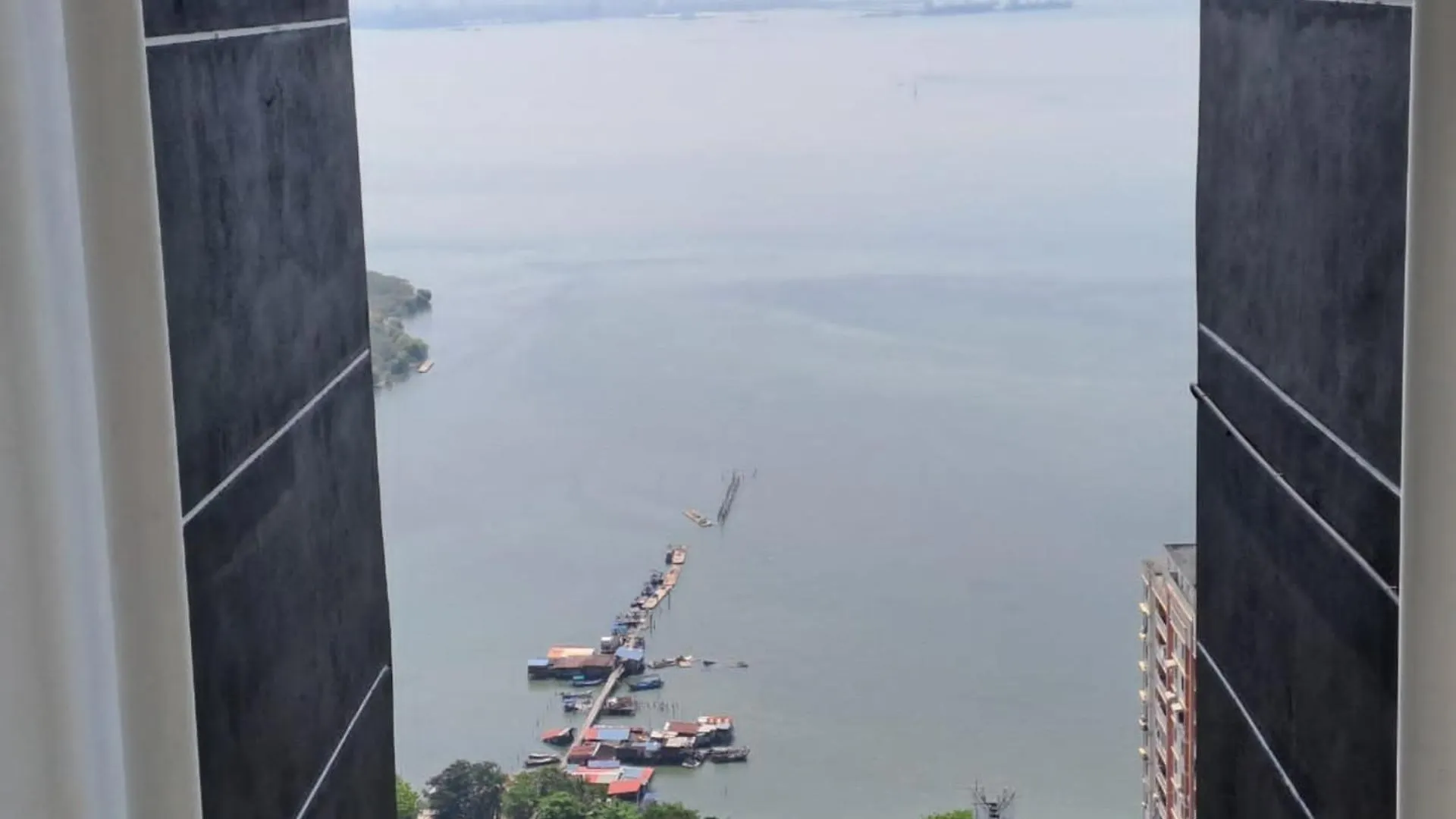 Apart-hotel 148 Urban Suites Georgetown New Condo City View Infinity Pool 10Pax Jelutong